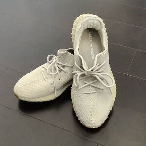 Adidas Yeezy Boost 350 V2 Sneakers F 99710 - Cream, Size 11